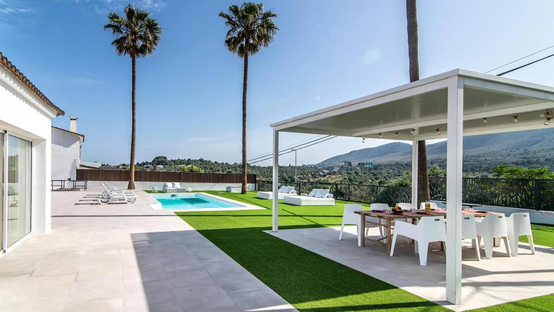 Palm Tree Villa 5 Bdr Pool & Bbq Torremolinos