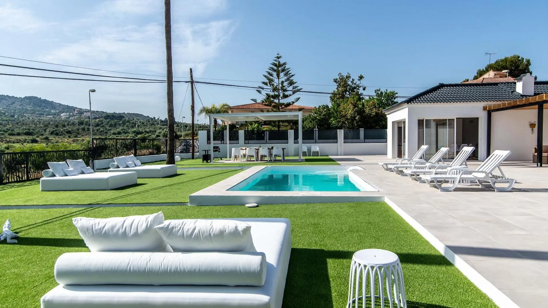 Palm Tree Villa 5 Bdr Pool & Bbq Torremolinos