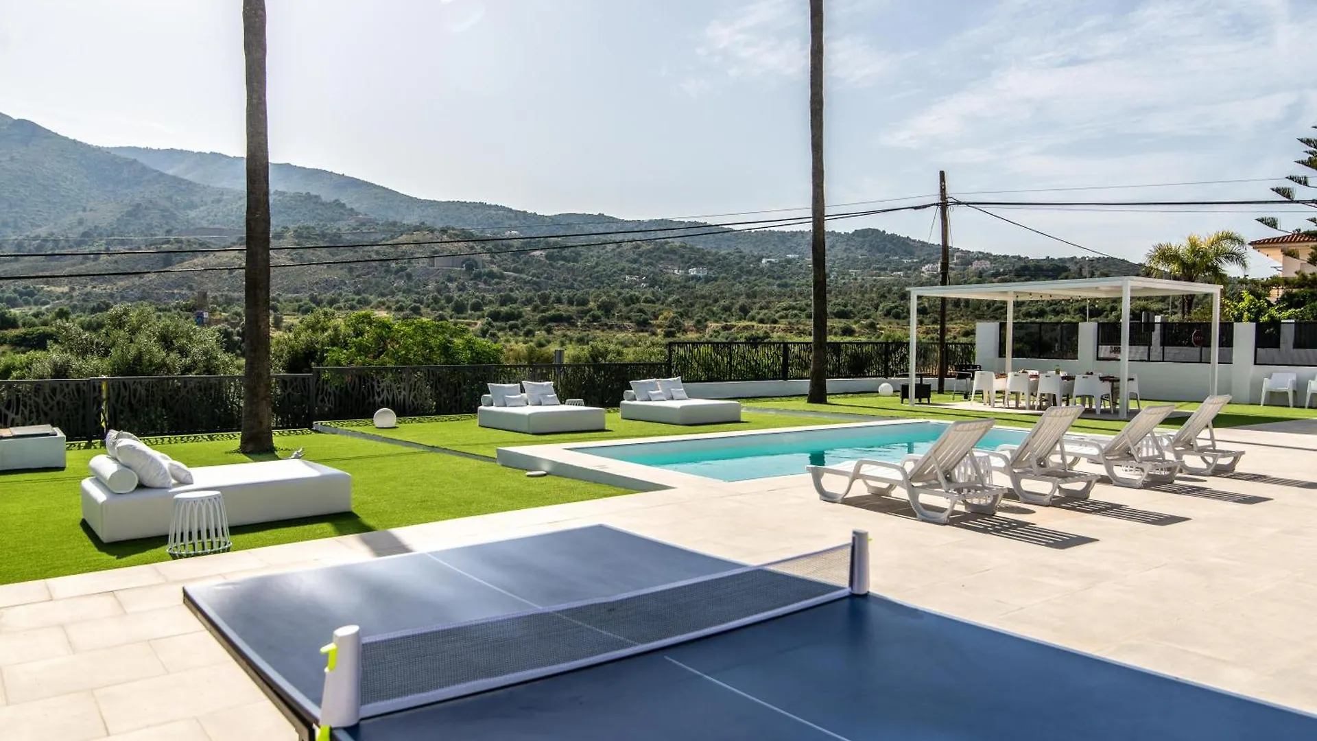 Palm Tree Villa 5 Bdr Pool & Bbq Torremolinos 0*,